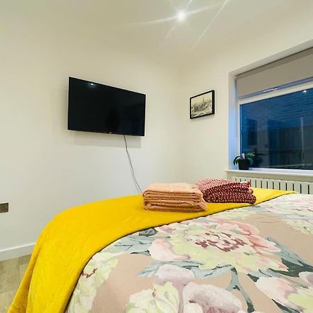 Rooms In A Beautiful House With Free On St Parking Brighton Exterior photo