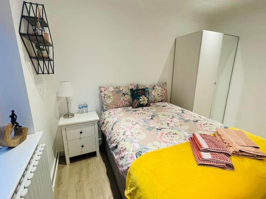 Rooms In A Beautiful House With Free On St Parking Brighton Exterior photo