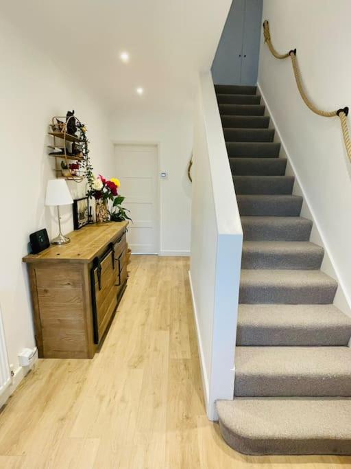 Rooms In A Beautiful House With Free On St Parking Brighton Exterior photo
